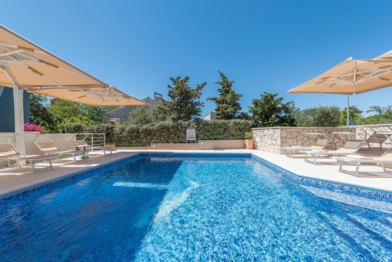 Pool Terrace Sea View Sarkic Leilighet Novalja Eksteriør bilde